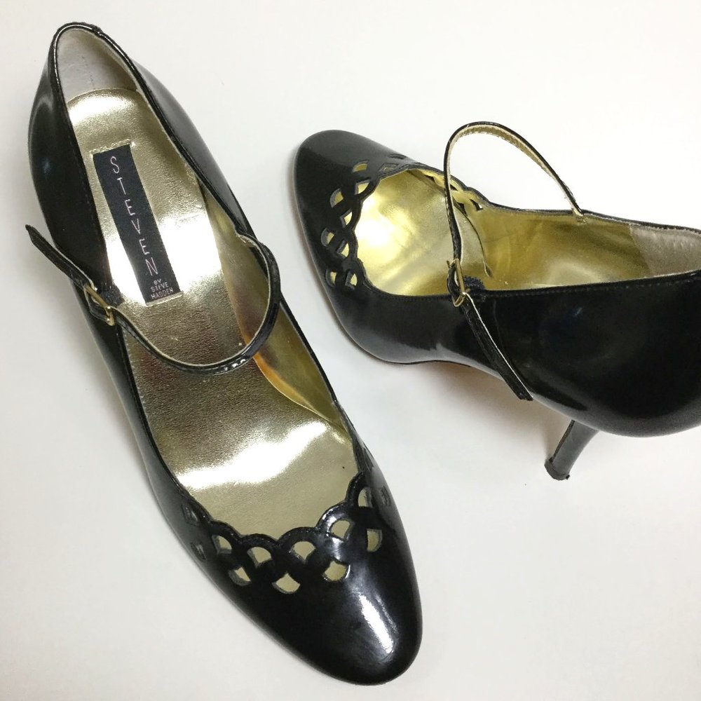 Steve Madden Dreamin Black Patent Leather Pumps